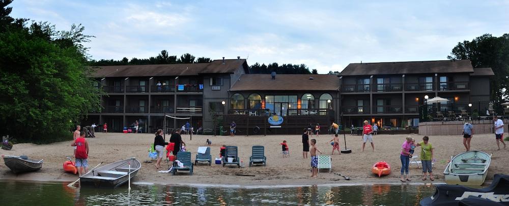 Bakers Sunset Bay Resort Lake Delton Екстериор снимка