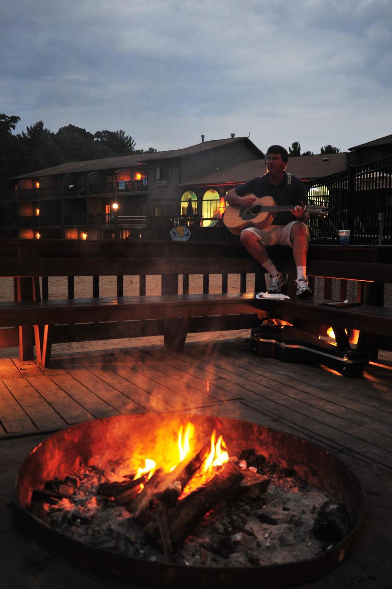 Bakers Sunset Bay Resort Lake Delton Екстериор снимка