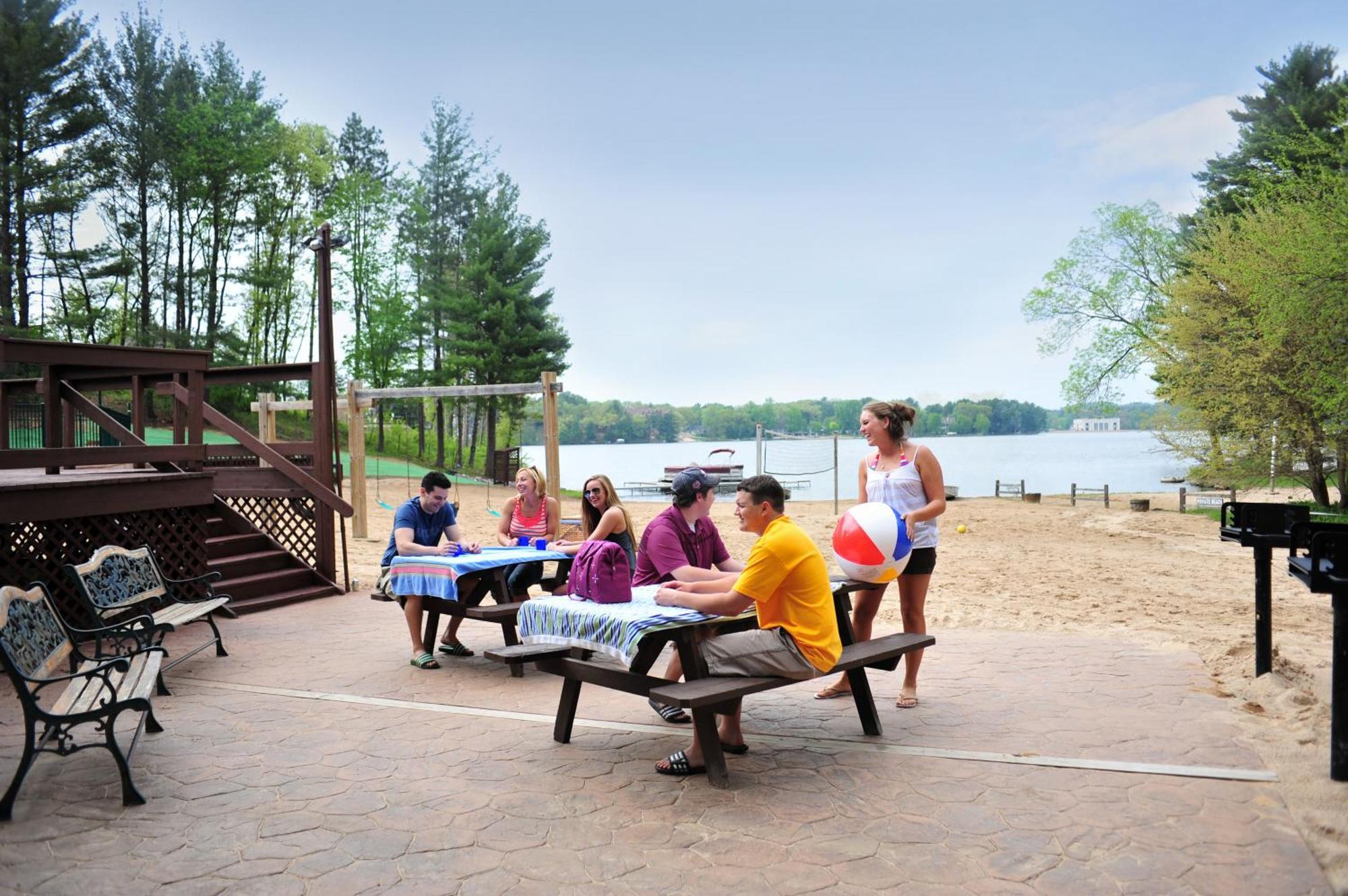 Bakers Sunset Bay Resort Lake Delton Екстериор снимка