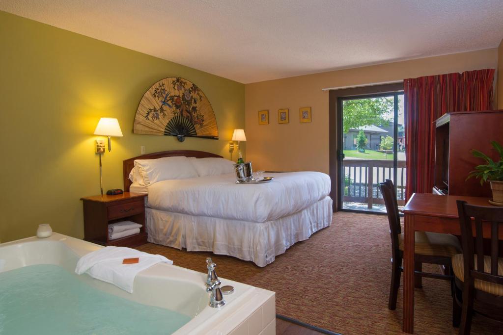 Bakers Sunset Bay Resort Lake Delton Стая снимка